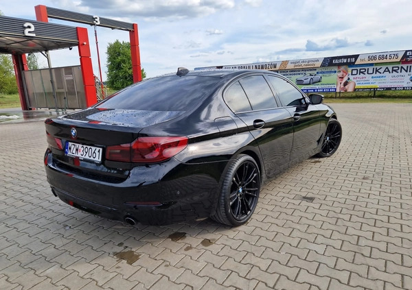 BMW Seria 5 cena 117900 przebieg: 99500, rok produkcji 2017 z Zwoleń małe 326